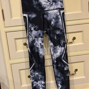With‎ Wear It To Heart Leggings